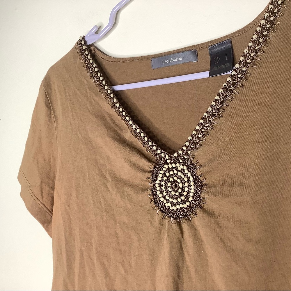 < Y2K Liz Claiborne Brown Beaded Detail Short Sleeve Top > - Picture 4 of 6